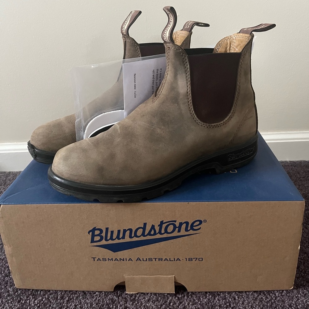 BLUNDSTONE boots rustic brown suede